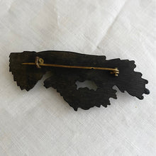 画像をギャラリービューアに読み込む, 漆黒のハンドモチーフブローチ【送料無料】
