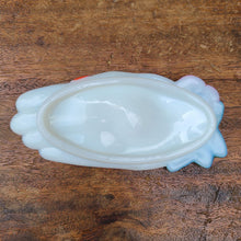 画像をギャラリービューアに読み込む, ハンド型ミルクガラス皿