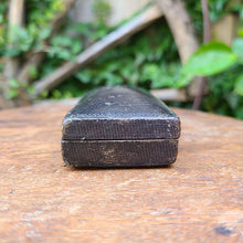 画像をギャラリービューアに読み込む, 革のジュエリーケース