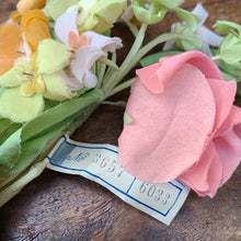 画像をギャラリービューアに読み込む, 4色花コサージュ