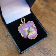 画像をギャラリービューアに読み込む, アールヌーボー パンジーエナメルペンダントトップ【送料無料】