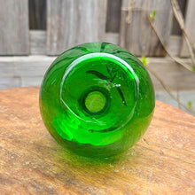 画像をギャラリービューアに読み込む, ボヘミアングラス緑花瓶