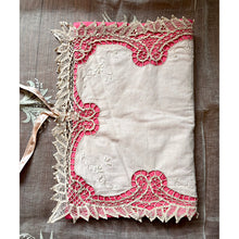 画像をギャラリービューアに読み込む, ピンクシルク小物入れ