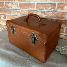 画像をギャラリービューアに読み込む, 革張り小型ケース【送料無料】