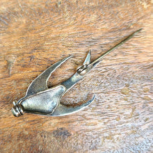 画像をギャラリービューアに読み込む, シルバーマルカジェットツバメブローチ