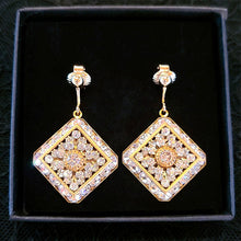 画像をギャラリービューアに読み込む, スワロフスキーガラスイヤリング