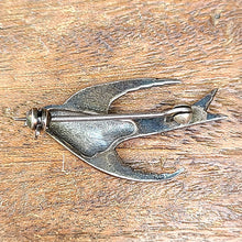 画像をギャラリービューアに読み込む, シルバーマルカジェットツバメブローチ