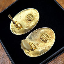 画像をギャラリービューアに読み込む, エナメルイヤリング(ホワイト)