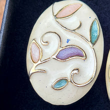 画像をギャラリービューアに読み込む, エナメルイヤリング(ホワイト)