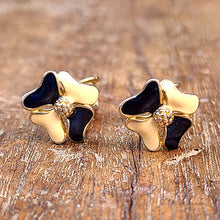 画像をギャラリービューアに読み込む, D'ORLAN エナメルイヤリング (濃紺×ベージュ)