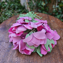 画像をギャラリービューアに読み込む, フューシャピンク花束コサージュ