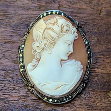 画像をギャラリービューアに読み込む, カメオペンダントブローチ【送料無料】