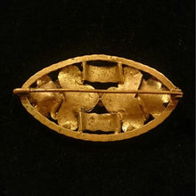 画像をギャラリービューアに読み込む, 緑ラインストーン入りブローチ