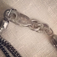 画像をギャラリービューアに読み込む, シルバー3連チェーンペンダント