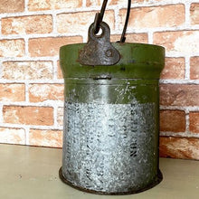 画像をギャラリービューアに読み込む, 軍用リサイクルバケツ