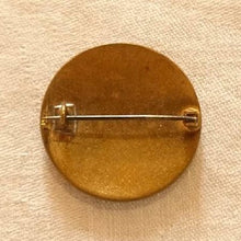 画像をギャラリービューアに読み込む, 濃紫エナメルブローチ(花模様入り)