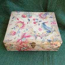 画像をギャラリービューアに読み込む, カルトナージュBOX(ニワトリシール付き)