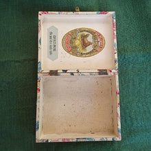 画像をギャラリービューアに読み込む, カルトナージュBOX(ニワトリシール付き)