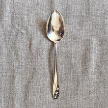 画像をギャラリービューアに読み込む, スズランシルバースプーン