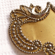 画像をギャラリービューアに読み込む, ビクトリアンカットスチールブローチ