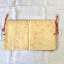 画像をギャラリービューアに読み込む, ベロアハンカチケース