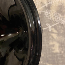 画像をギャラリービューアに読み込む, Black Milk Glass Jar