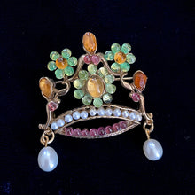 画像をギャラリービューアに読み込む, 王冠ブローチ(Swoboda)