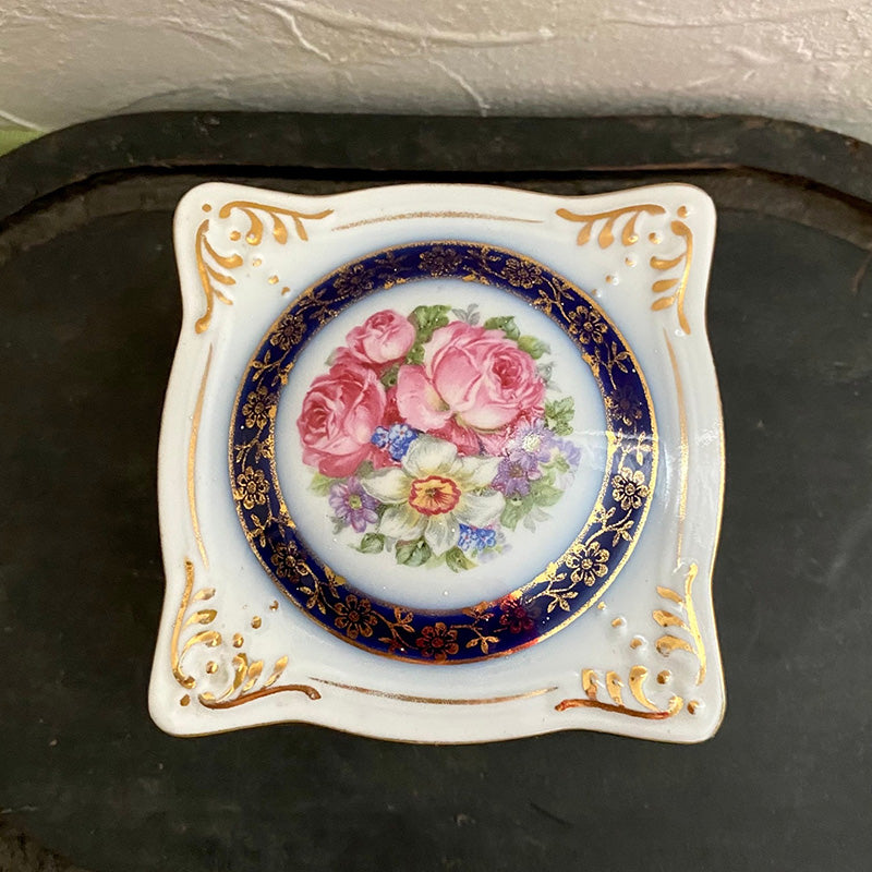 Outlet – デイジーストア