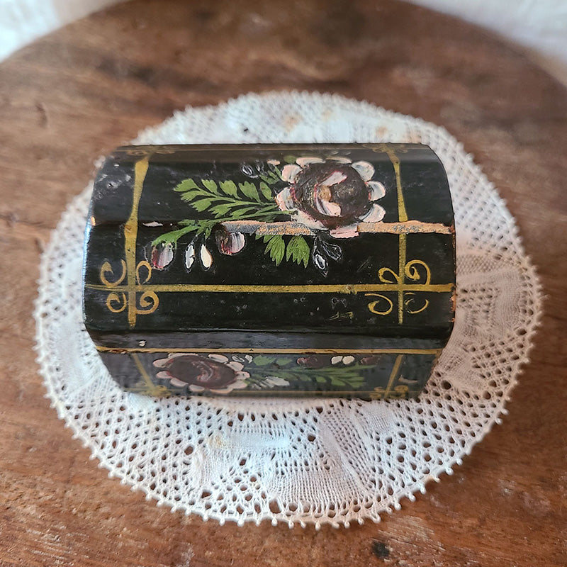 鸛《博物館級》 19世紀英国アンティーク ヴィクトリアンクランベリーガラス小物入 Interior goods インテリア小物 | アンティーク・ヴィンテージ雑貨の