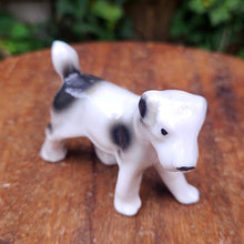 画像をギャラリービューアに読み込む, 白黒ブチ犬置物
