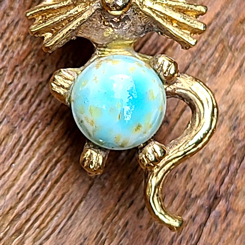 キャットブローチ 猫 ゴールド 水色 スペイン | アンティーク