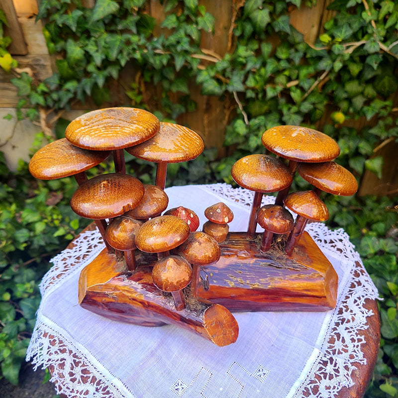 ビンテージ　小物入れ　銅製　彫刻　置物　インテリア　工芸品　美術品　A3096 Vintage Horse Ceramic object/ビンテージ 陶器製 馬 オブジェ