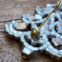 画像をギャラリービューアに読み込む, クリスマスブローチB
