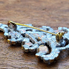 画像をギャラリービューアに読み込む, クリスマスブローチB
