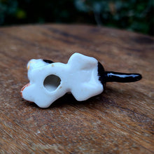 画像をギャラリービューアに読み込む, キャットフィギュリン毛糸玉(C)
