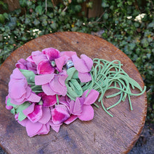 画像をギャラリービューアに読み込む, フューシャピンク花束コサージュ
