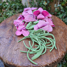 画像をギャラリービューアに読み込む, フューシャピンク花束コサージュ
