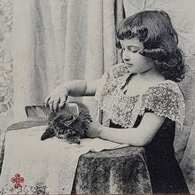 画像をギャラリービューアに読み込む, 猫と女の子のポストカード
